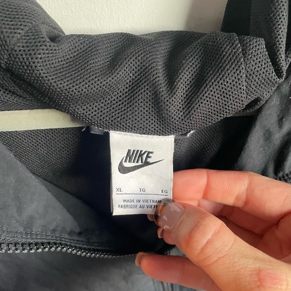 Nike Zip Up Windbreaker Jacket Size XL Activewear Casual Neutral -C - Picture 2 of 5